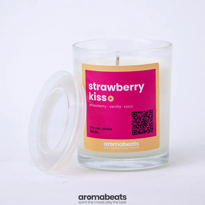 Vela Strawberry Kiss de cera de soya 160ml con tapa transparente aromabeats línea clásica